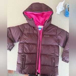 Girls Columbia “Puffect” Winter Jacket Size S (8)